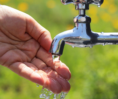 el desafío de brindar un servicio de agua potable seguro y asequible